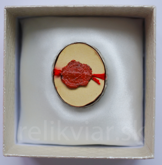 Relikwiarz z XIX-XX w. z relikwią św. Franciszka z Asyżu 3