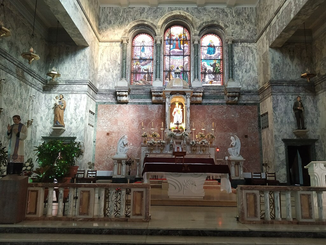 Don_Bosco_Shrine_at_Matunga_in_Bombay.jpg