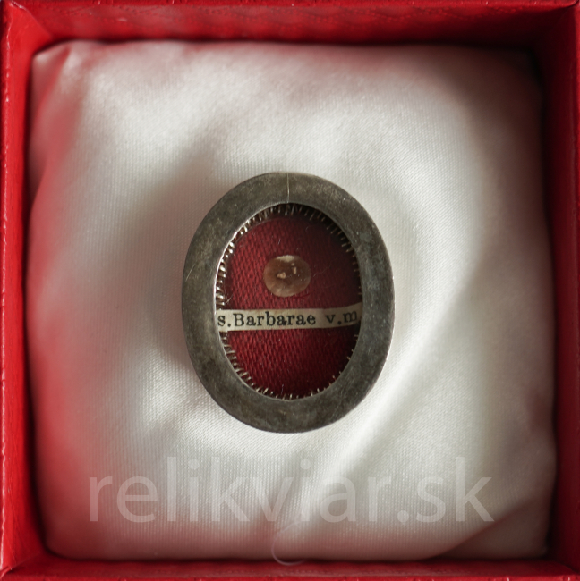 Relikwiarz z XX wieku z relikwią św. Barbary 1