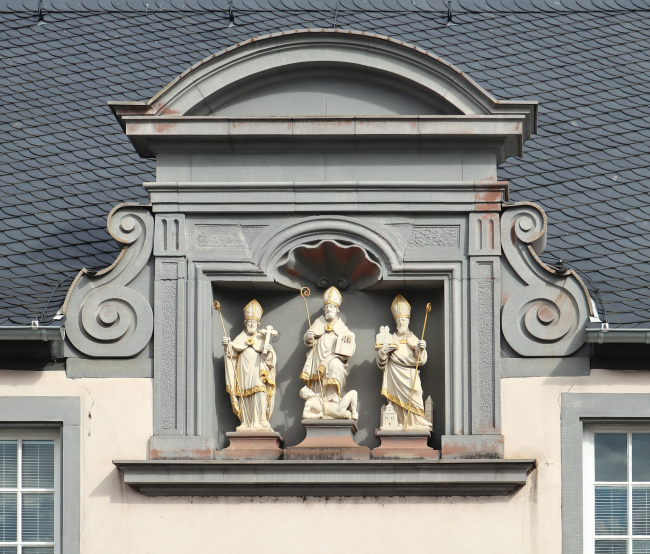  Trier_Sankt_Matthias_3_Bischöfe.jpg